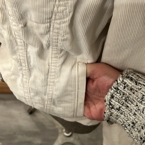 GAP corduroy fleece/teddy jacket, EUC - Picture 4 of 7